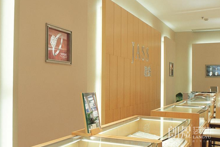 成都珠寶店內部細節(jié)裝修效果圖