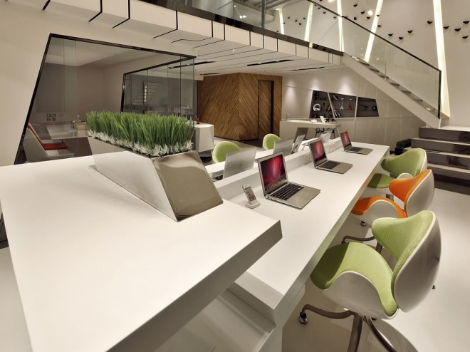 高端網(wǎng)絡(luò)科技辦公室-辦公區(qū)裝修設(shè)計(jì)效果圖