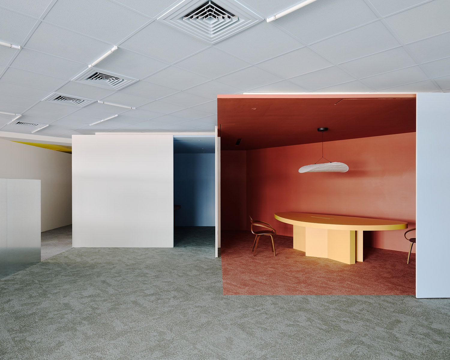 辦公室開(kāi)放互動(dòng)區(qū)