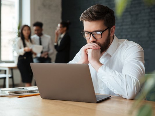 你的辦公室裝修對了嗎?關于空間、效率與人性化的深度反思